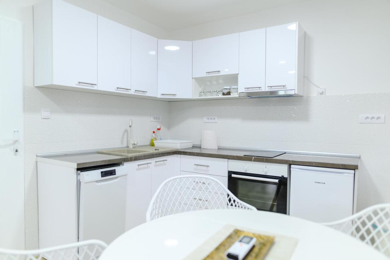 Apartman Dina Соко Баня Екстериор снимка
